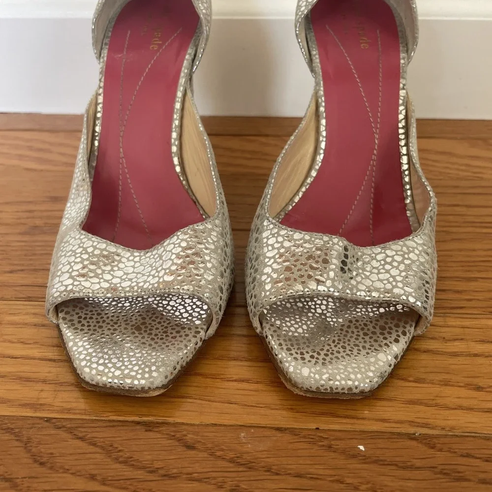 Kate Spade New York Lara Cracked Silver Leather Open Toe Pump 7.5‎ B Italy